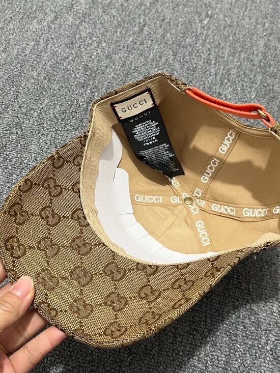 ?Gucci baseball cap